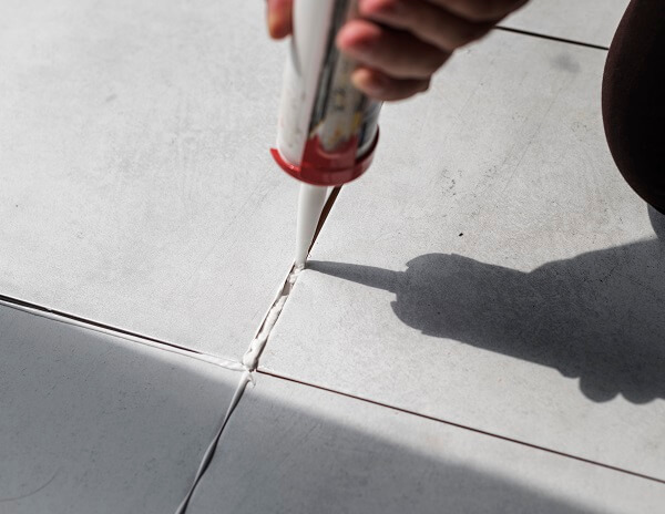 removing and cleaning grout
